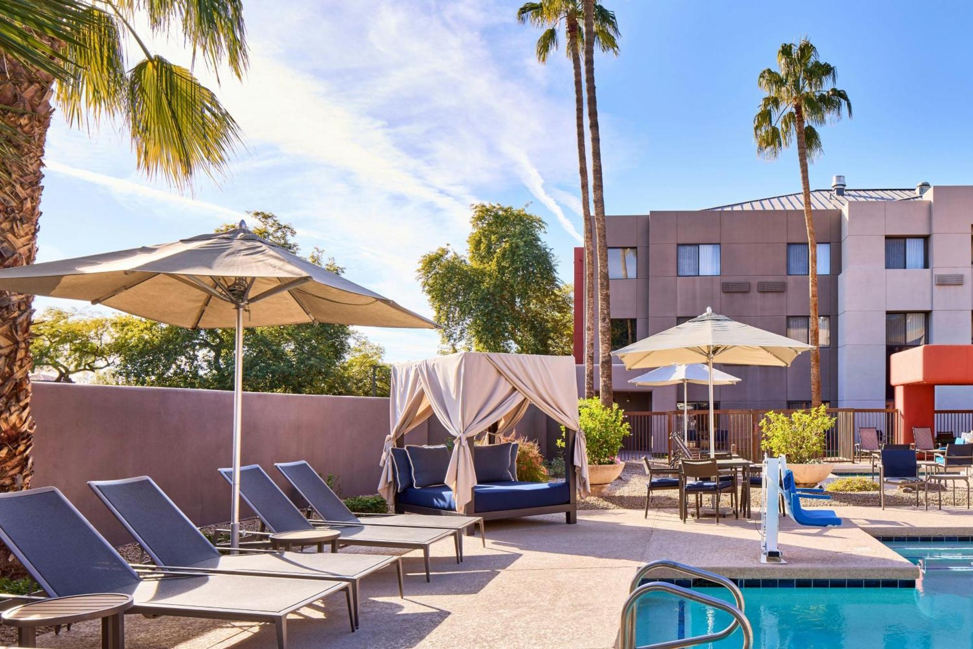 Courtyard Scottsdale North Hotel Екстериор снимка